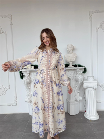 Çiçek Desenli Kuşak ve Düğme Detaylı Vintage Stil Keten Elbise