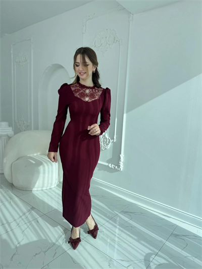 Feminen Dantel Detaylı Uzun Kollu Bordo Elbise