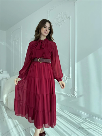 Fular Yaka Detaylı Kemerli Şifon Bordo Elbise