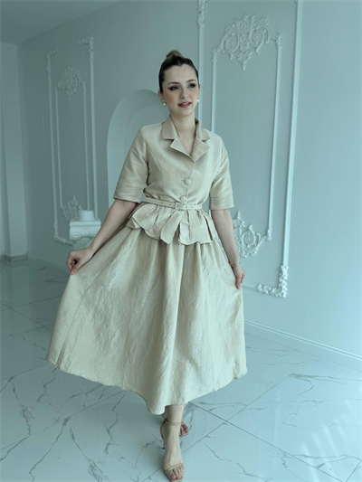 İnce Kemerli Fırfırlı Ceket ve Etek Bej Takım