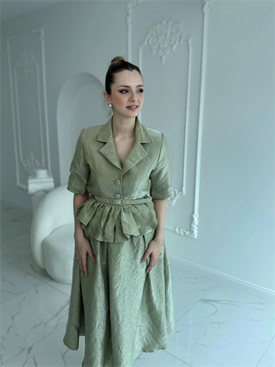 İnce Kemerli Fırfırlı Ceket ve Etek Yeşil Takım