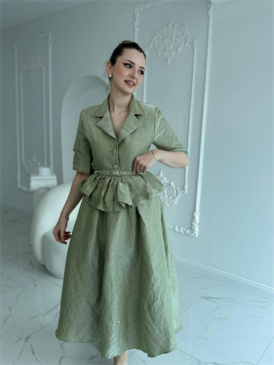 İnce Kemerli Fırfırlı Ceket ve Etek Yeşil Takım