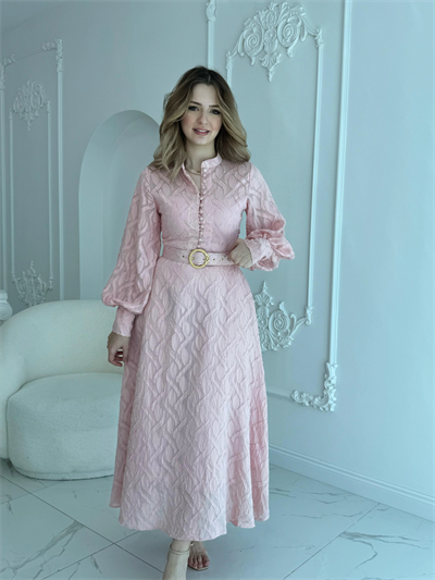 Jakarlı Kemer Detaylı Tam Boy Pembe Elbise