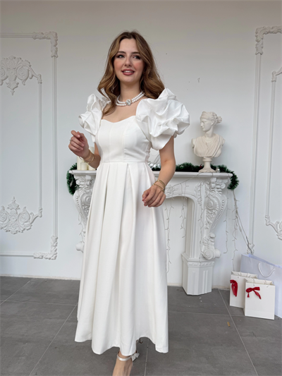 Kalp Yaka Pileli Etek Beyaz Prenses Kesim Abiye Elbise