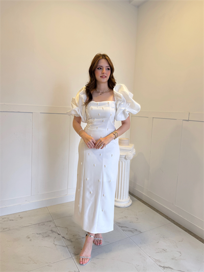 Kare Yaka Maxi Boy Taş Detaylı PERA Beyaz Elbise