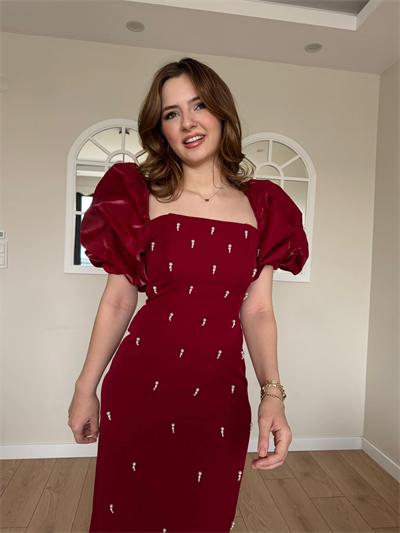 Kare Yaka Maxi Boy Taş Detaylı PERA Bordo Elbise