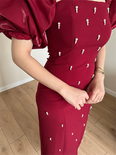 Kare Yaka Maxi Boy Taş Detaylı PERA Bordo Elbise