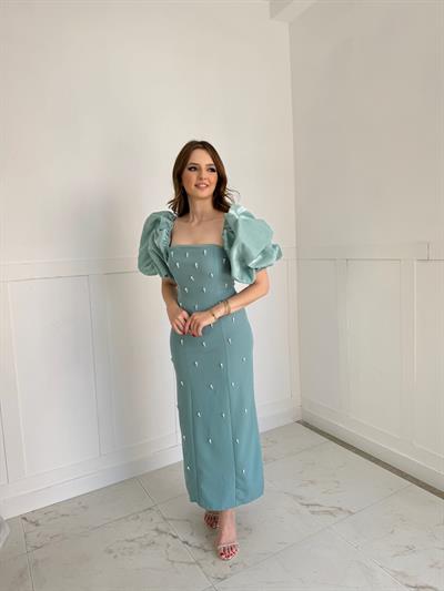 Kare Yaka Maxi Boy Taş Detaylı PERA Yeşil Elbise