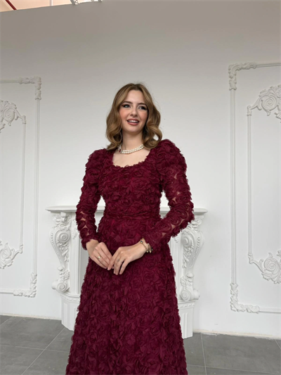 Kare Yaka Tam Boy Gül Dokulu Özel Tasarım Bordo Elbise