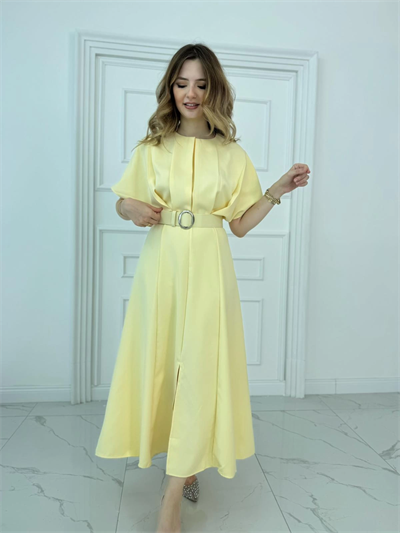 Kemer Detaylı Yırtmaçlı Pliseli Maxi Boy Sarı Elbise