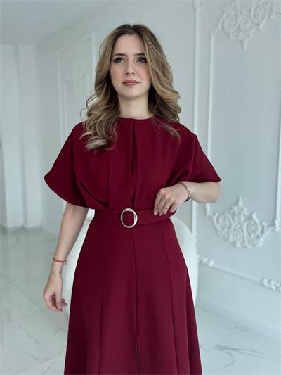 Kemer Detaylı Yırtmaçlı Pliseli Maxi Boy Bordo Elbise