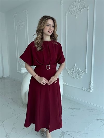 Kemer Detaylı Yırtmaçlı Pliseli Maxi Boy Bordo Elbise