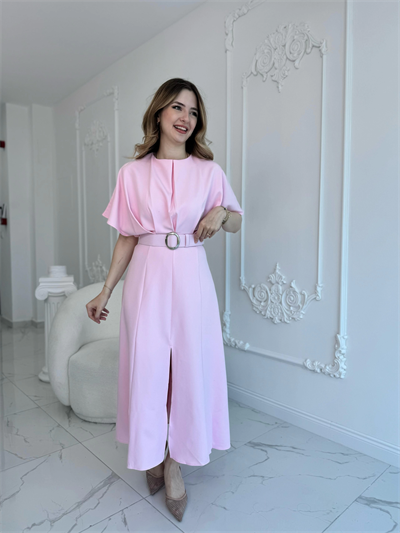 Kemer Detaylı Yırtmaçlı Pliseli Maxi Boy Pembe Elbise