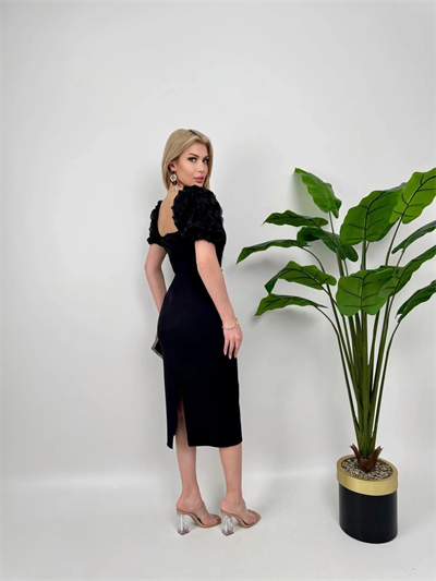 Kol Detaylı Siyah Midi Boy Elbise