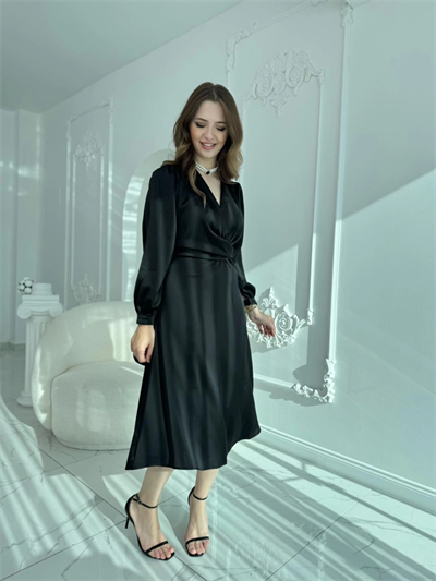 Kuşaklı, Dökümlü ve Şık Tensel Saten Siyah Elbise