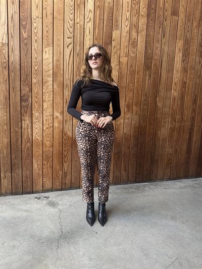 Leoparlı Pensli Pantolon