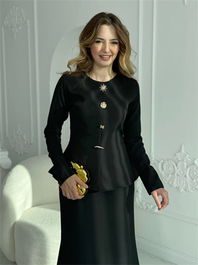 Metal Düğme Detaylı Atlas Kumaş Siyah Takım