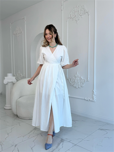 Müslin Kumaş Kuşaklı Uzun Beyaz Elbise