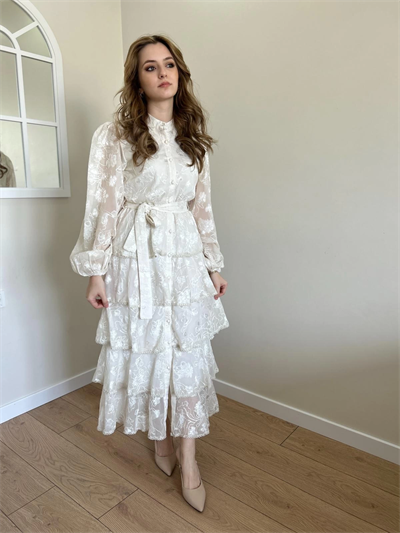 Nakış İşlemeli Kat Kat Volanlı Bej Elbise