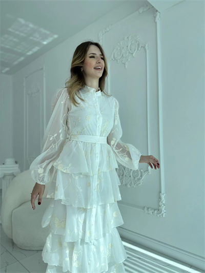 Nakışlı Karolin Kumaş Volanlı Kat Kat Ekru Kuşaklı Elbise