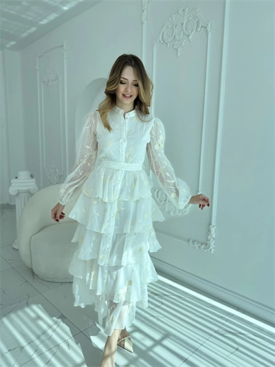 Nakışlı Karolin Kumaş Volanlı Kat Kat Ekru Kuşaklı Elbise