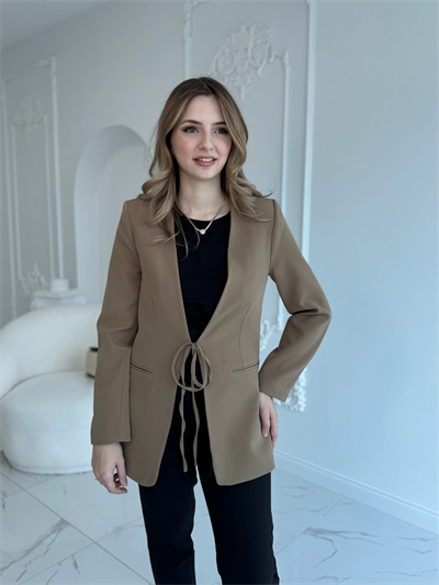 Önden bağlamalı yağ yeşili ceket