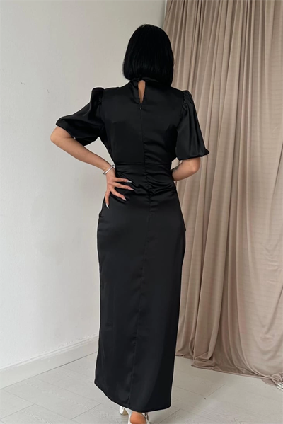 Önü Büzgülü Saten Beyaz Elbise