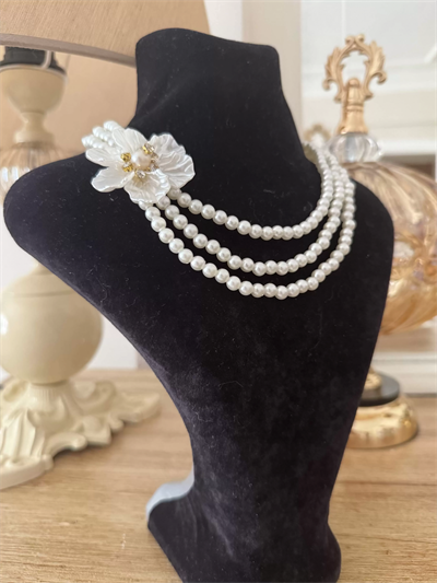 Özel Tasarım Krem Lotus İnci Kolye