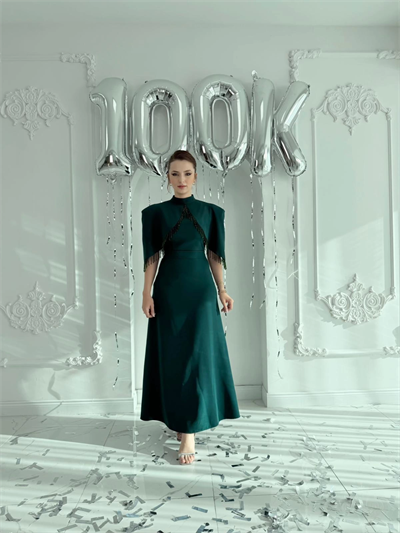 Özel Tasarım Taş İşleme Detaylı Zümrüt Abiye Elbise