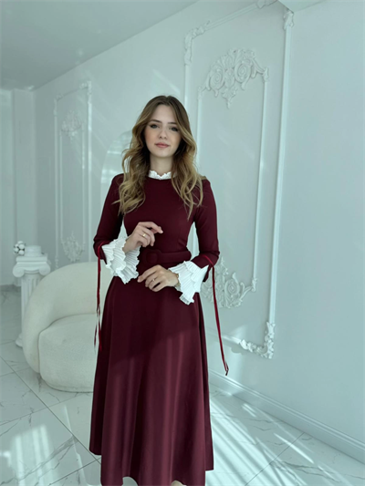Pliseli Kol Detaylı Kemerli Dokuma Bordo Elbise