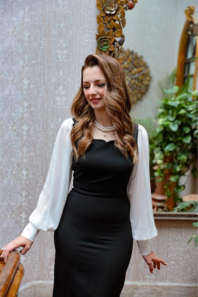 Şifon Kollu Atlas Kumaş Elegant Siyah Elbise