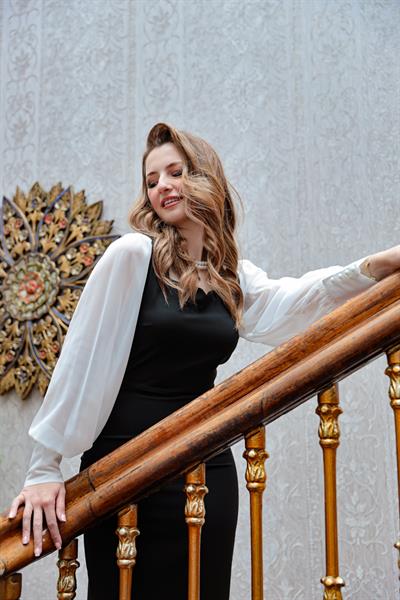 Şifon Kollu Atlas Kumaş Elegant Siyah Elbise
