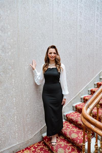 Şifon Kollu Atlas Kumaş Elegant Siyah Elbise
