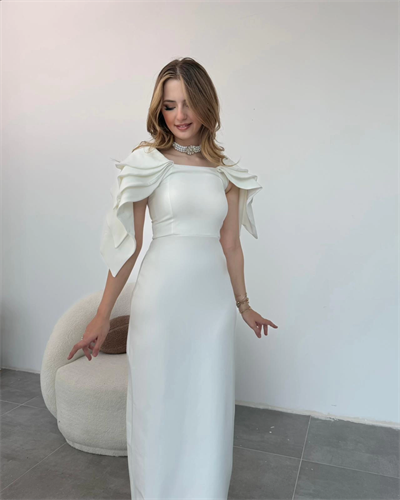 Şık Kat Detaylı Angel Model Beyaz Elbise