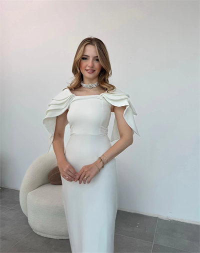 Şık Kat Detaylı Angel Model Beyaz Elbise