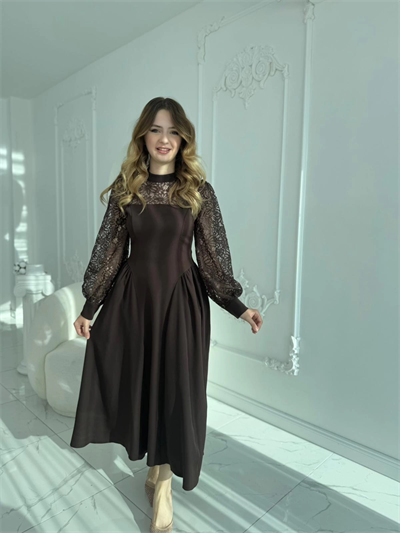 Yaka ve Kol Dantel Detaylı Prenses Kesim Kahve Elbise