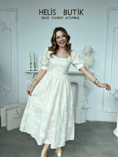 Balon Kollu Brode Elbise Bej