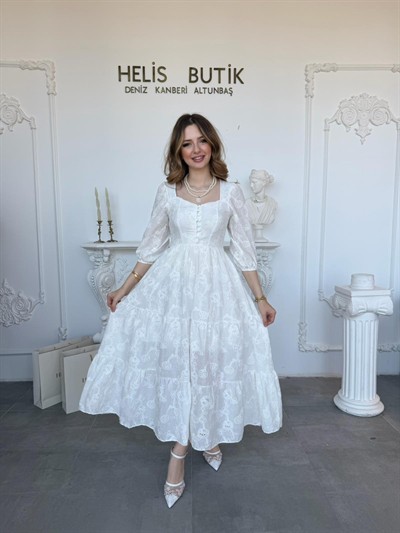 Beyaz Nakış İşlemeli Brode Elbise