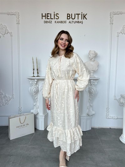 Bohem Stil Katlı Etek Detaylı Brode Fisto Elbise - Bej