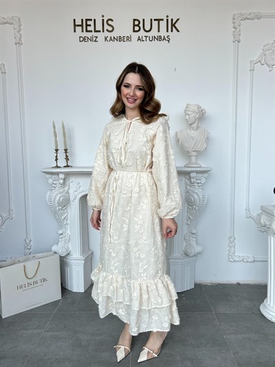 Bohem Stil Katlı Etek Detaylı Brode Fisto Elbise - Bej