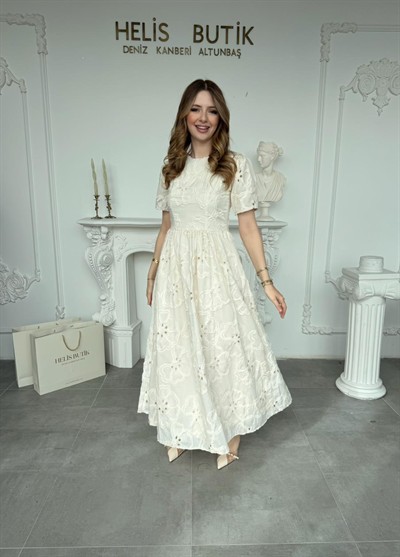 Çiçek Nakış İşlemeli Belden Oturmalı Fisto Brode Elbise - Bej