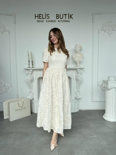 Çiçek Nakış İşlemeli Belden Oturmalı Fisto Brode Elbise - Bej