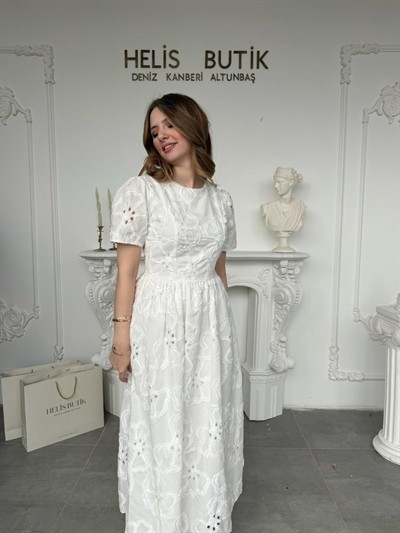 Çiçek Nakış İşlemeli Belden Oturmalı Fisto Brode Elbise - Ekru