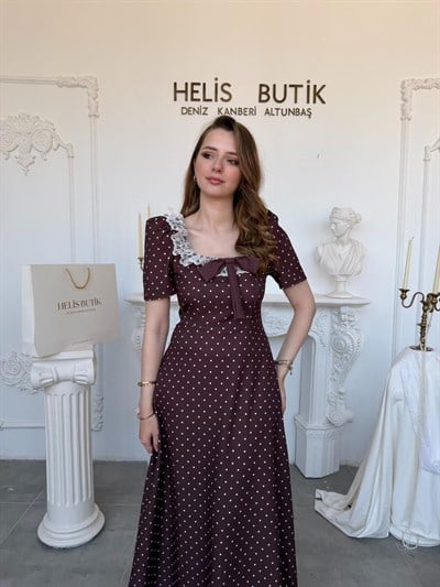 Dantel Yaka Detaylı Puantiyeli Retro Elbise - Kahve