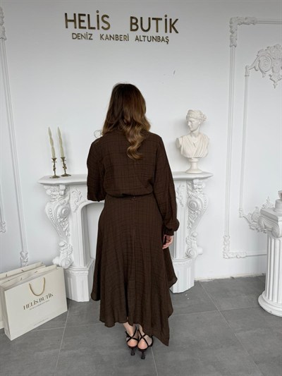 Fular Detaylı Ekose Etek Bluz Takım - Kahve