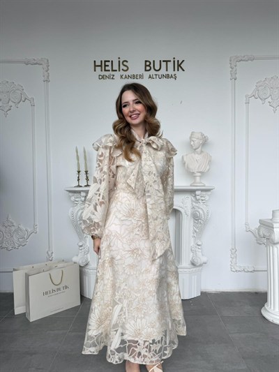 Fular Yakalı Lazer Kesim İşlemeli Tül Elbise - Bej