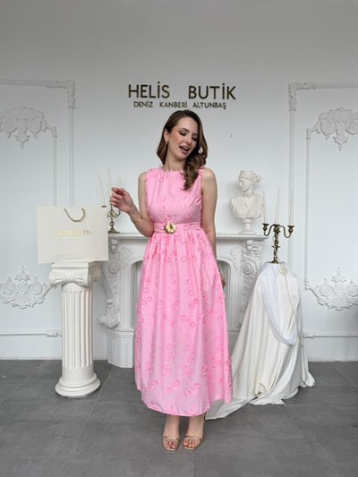 Kabartma Çiçekli 3D Brode Elbise - Pembe