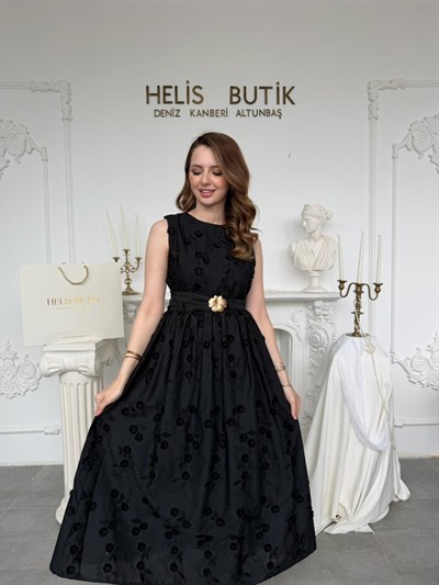 Kabartma Çiçekli 3D Brode Elbise - Siyah