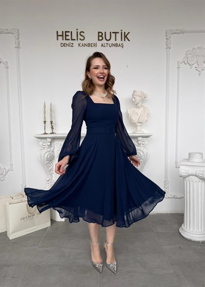 Kare Yaka Kemerli Şifon Elbise - Lacivert Davet Elbisesi