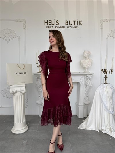 Omuz ve Etek Ucu Dantelli Elbise - Bordo